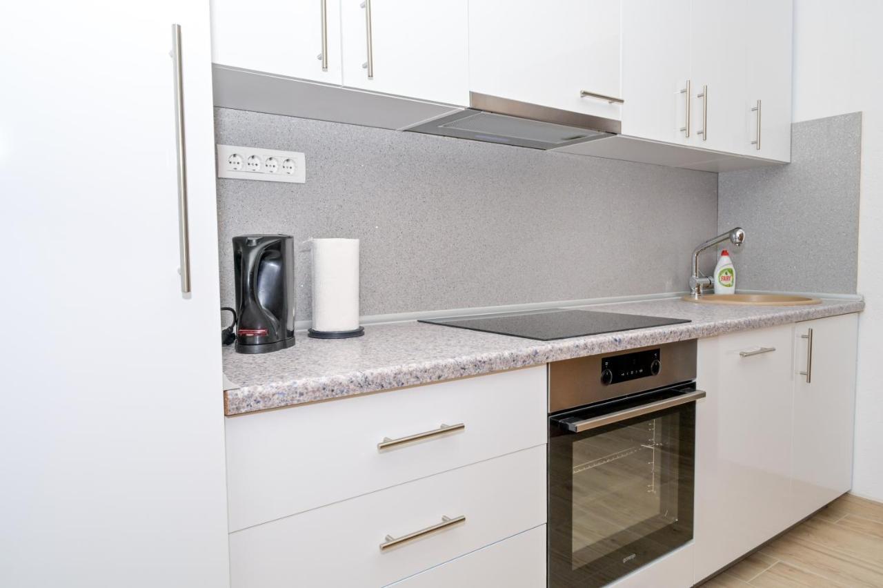יאיצי Apartments Dora מראה חיצוני תמונה