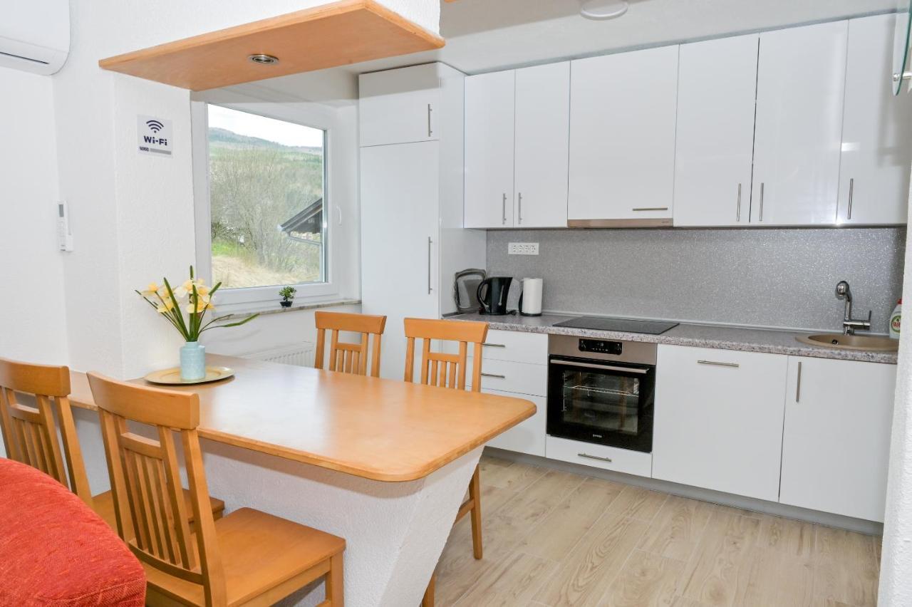 יאיצי Apartments Dora מראה חיצוני תמונה