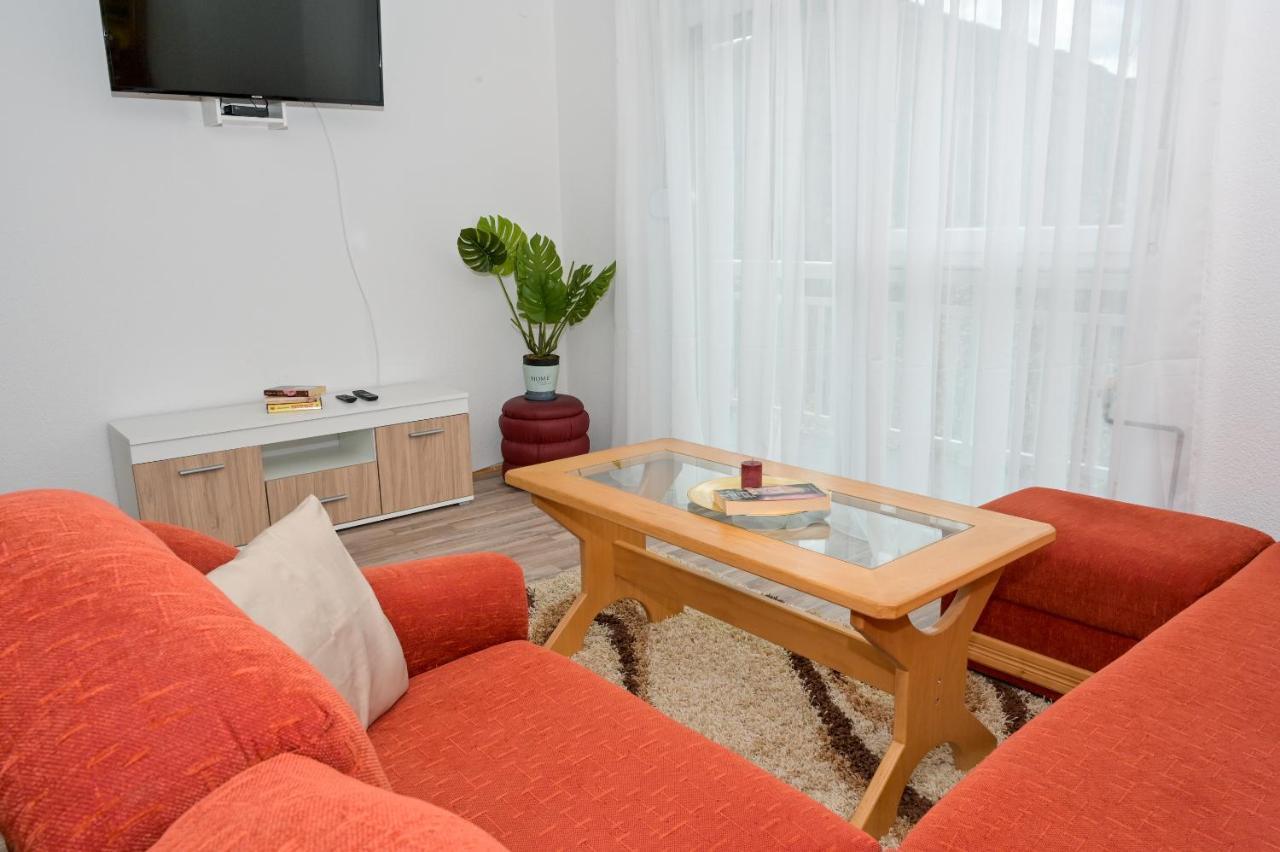 יאיצי Apartments Dora מראה חיצוני תמונה