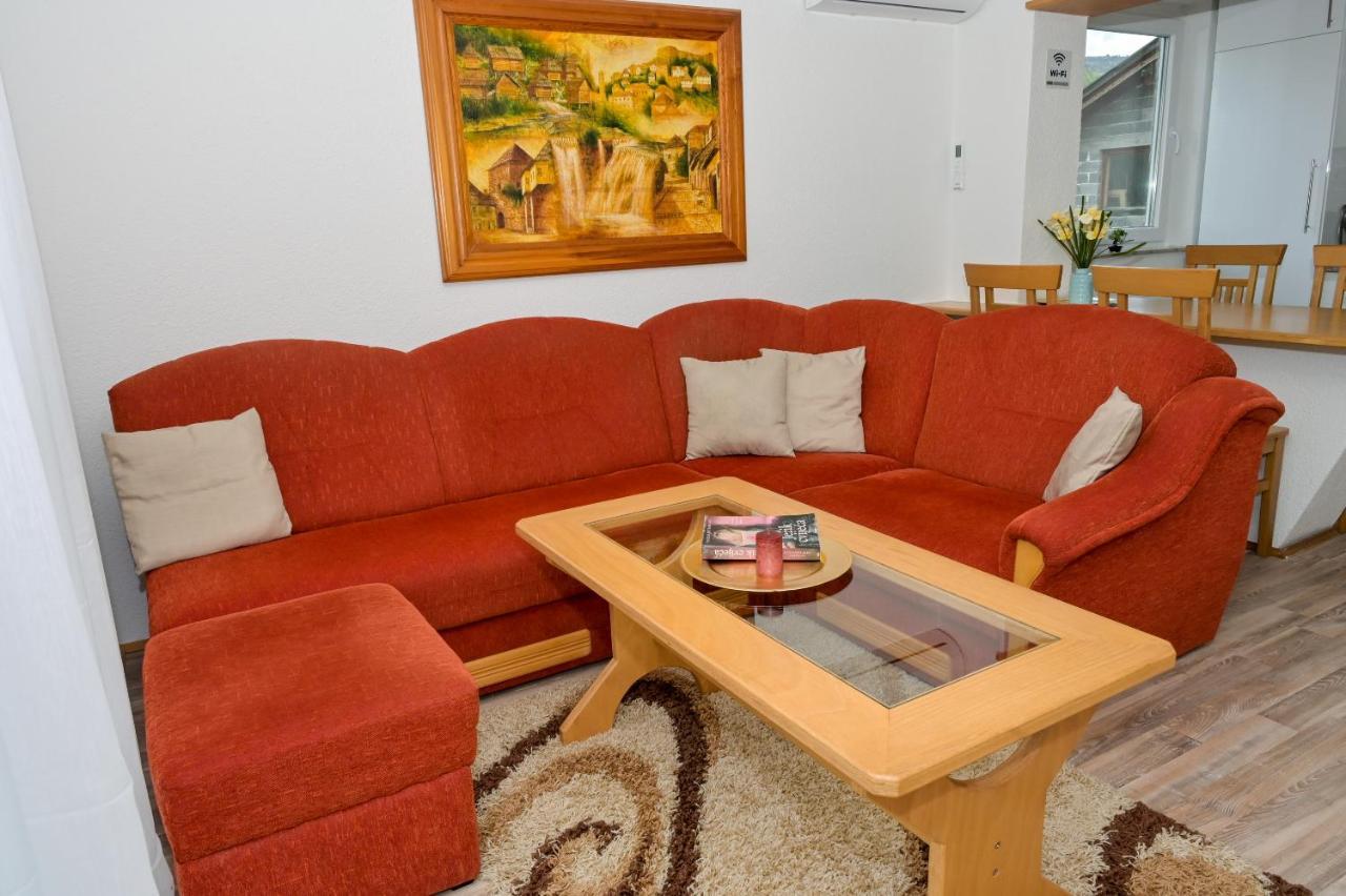 יאיצי Apartments Dora מראה חיצוני תמונה